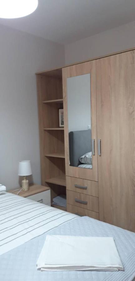 Nikiana Family Apartment Extérieur photo